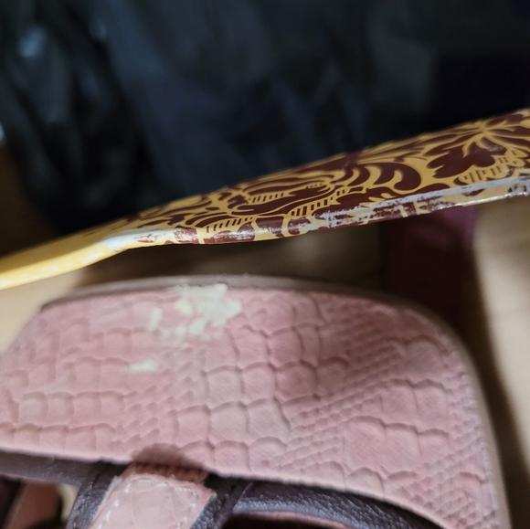 Women size 7 shoe - Picture 4 of 4